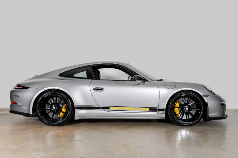 Used-2016-Porsche-911-R