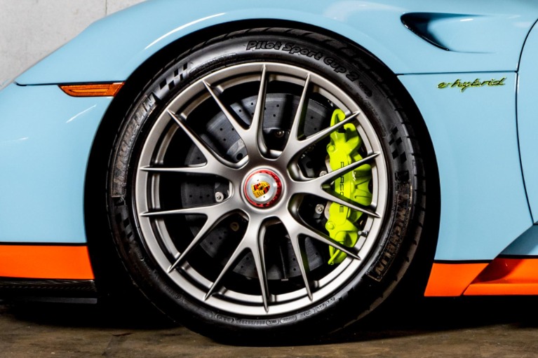 Used-2015-Porsche-918-Spyder