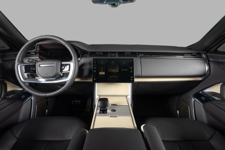 Used-2024-Land-Rover-Range-Rover-SV-Autobiography