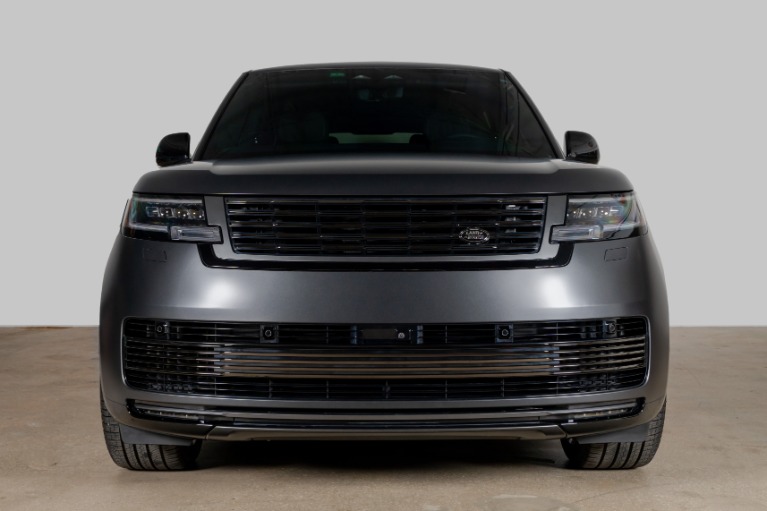 Used-2024-Land-Rover-Range-Rover-SV-Autobiography