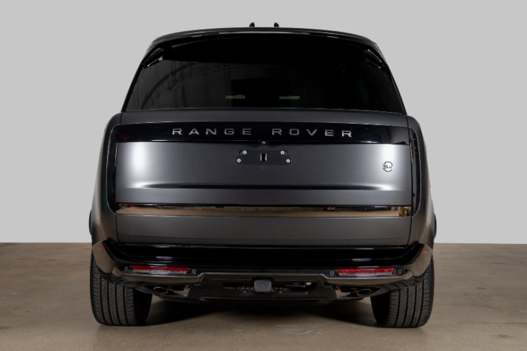 Used-2024-Land-Rover-Range-Rover-SV-Autobiography