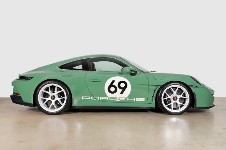 Used-2024-Porsche-911-GT3